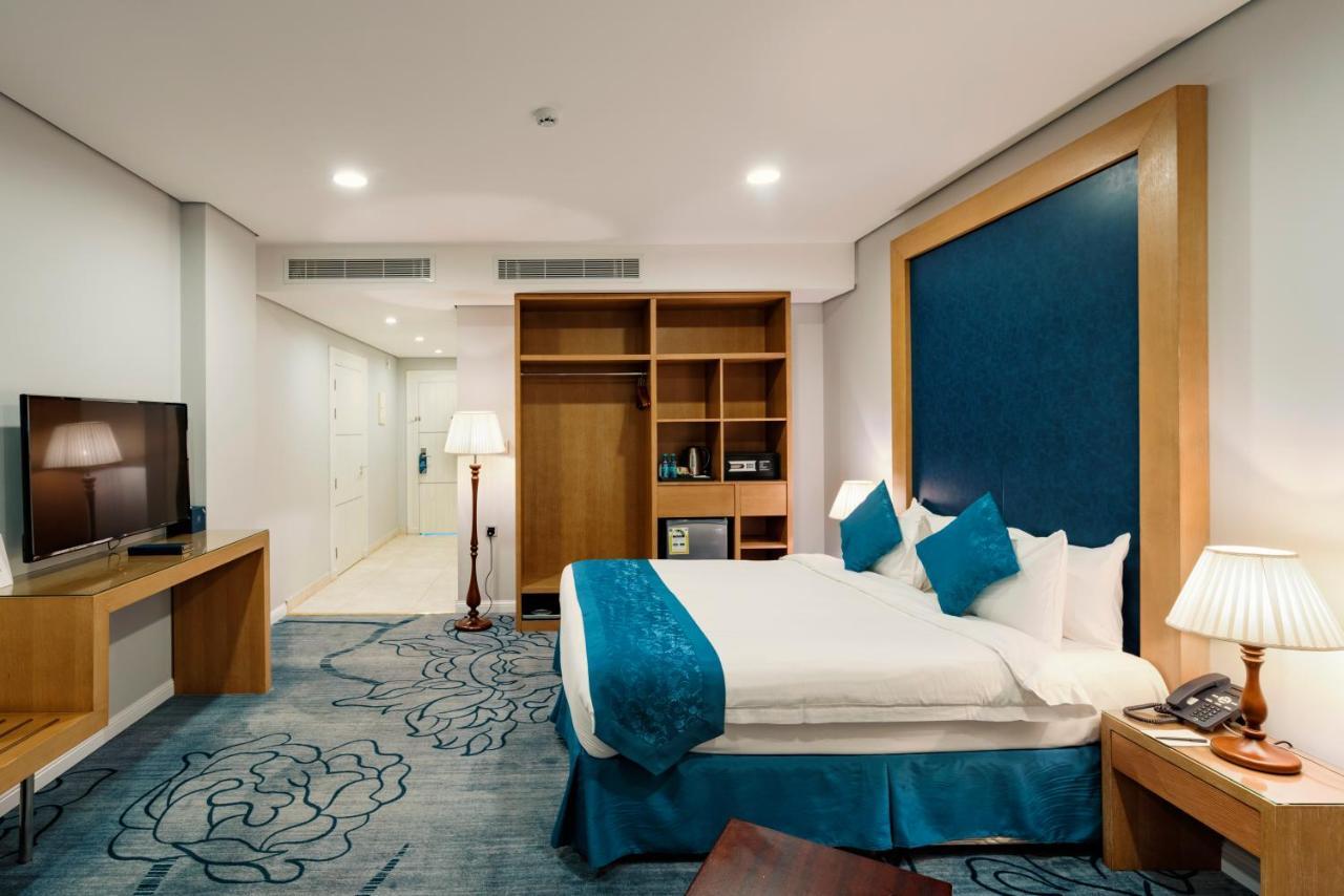 Gulanar Hotel Unaizah Luaran gambar