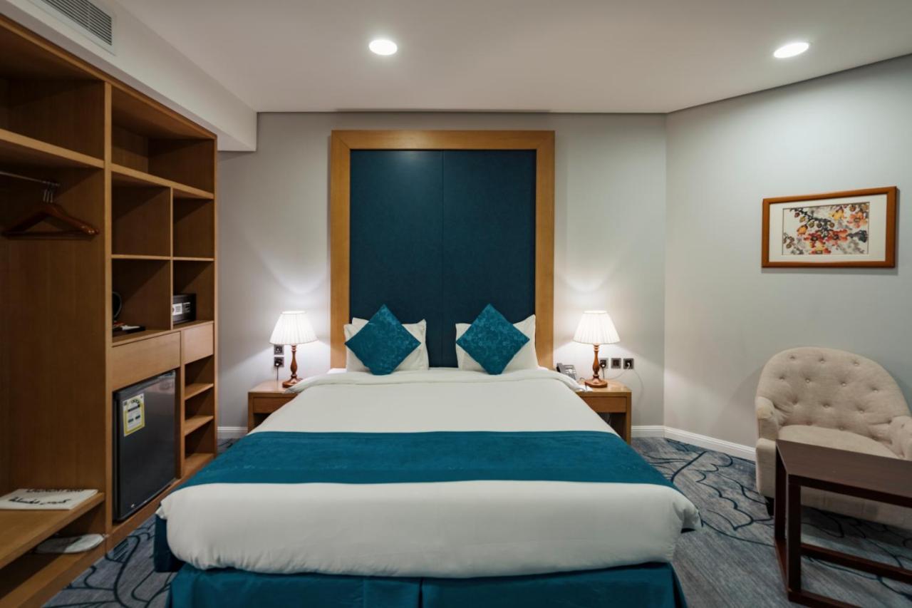 Gulanar Hotel Unaizah Luaran gambar