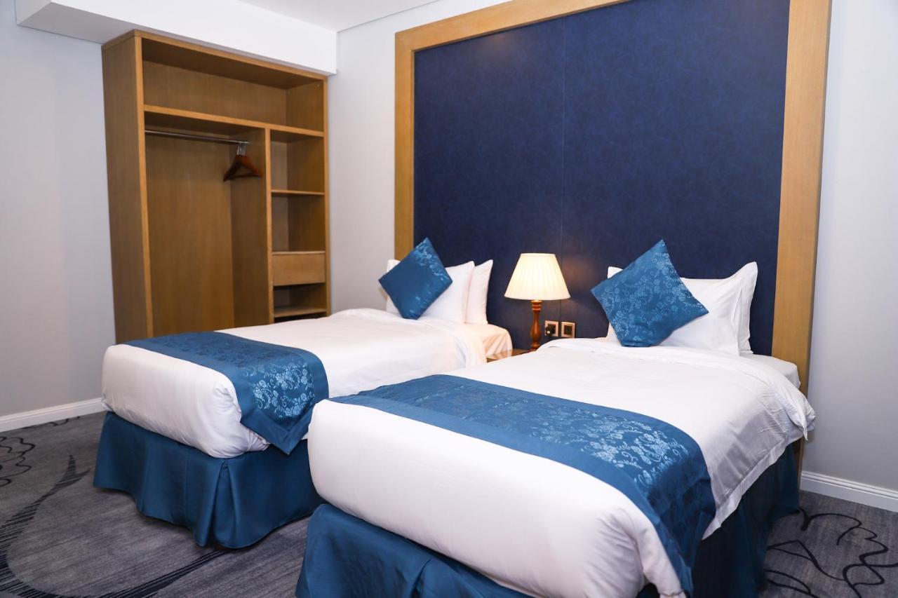 Gulanar Hotel Unaizah Luaran gambar